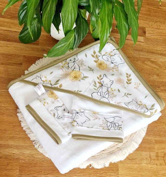 Ensemble cape de bain renard floral 