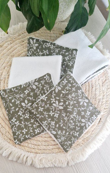 5 Lingettes double gaze fleuri vert 