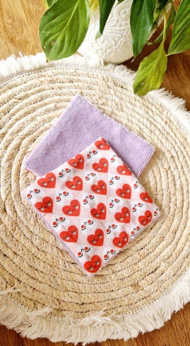 5 Lingettes démaquillantes cœur visage. 