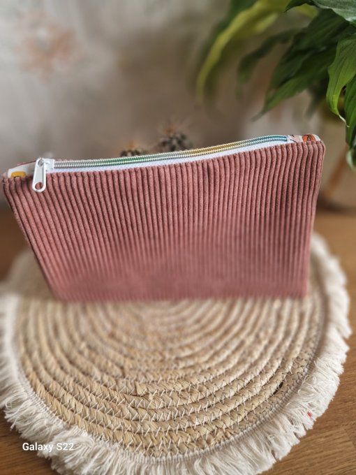 Trousse plate, visage