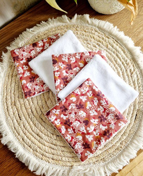 5 Lingettes démaquillantes fleuri bordeaux