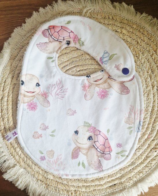 Bavoir tortu rose 